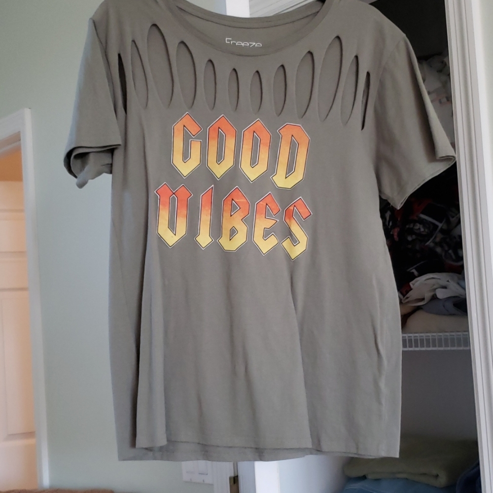 Good vibes cutout shirt